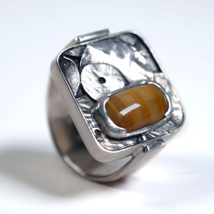 onyx ring